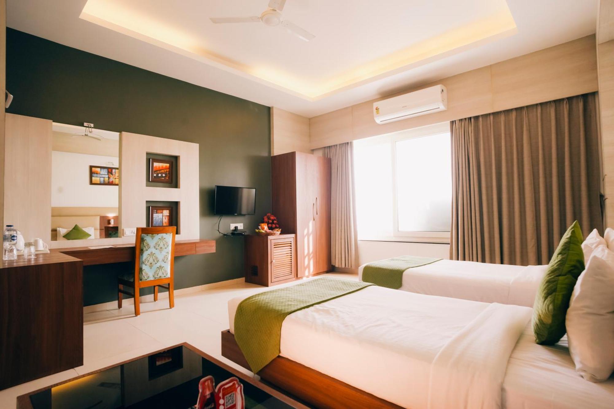 Imperial Heights Hotel เดฟการ์ ภายนอก รูปภาพ