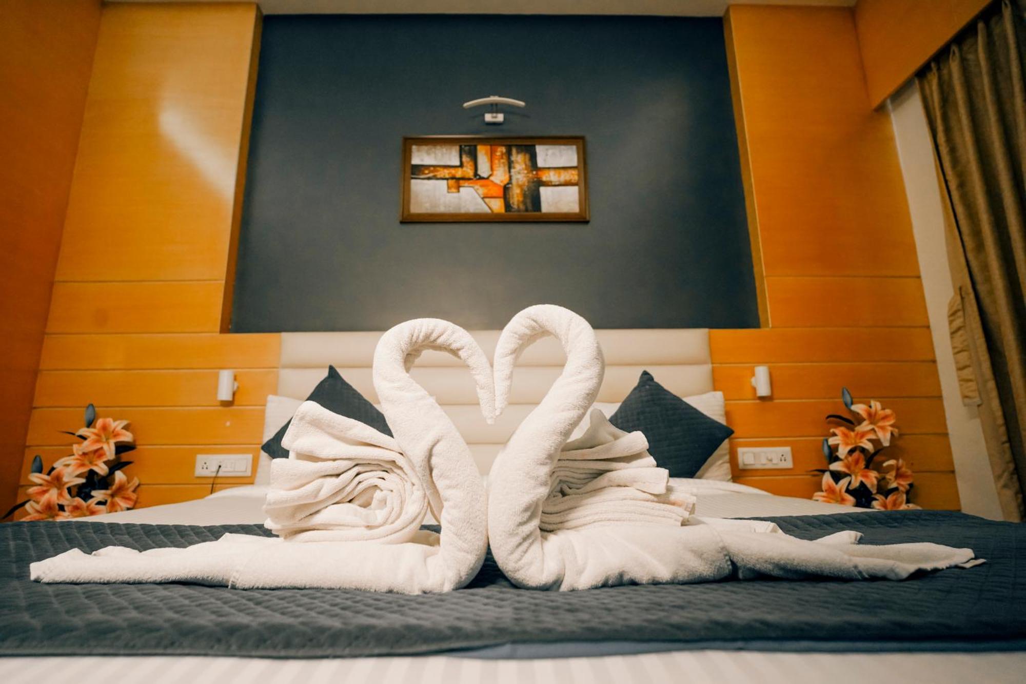 Imperial Heights Hotel เดฟการ์ ภายนอก รูปภาพ